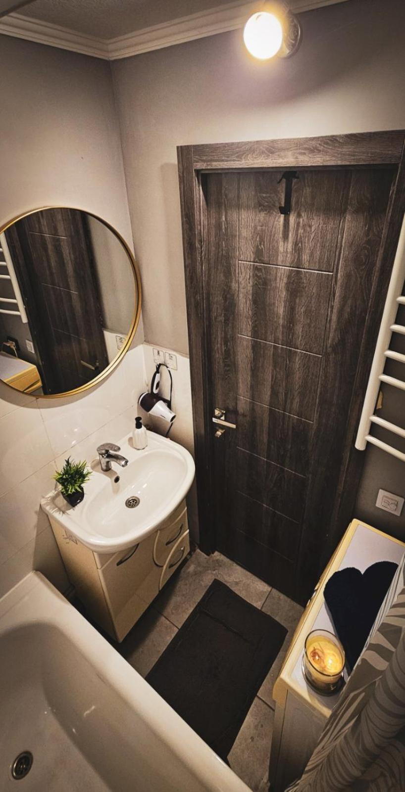 2К Апартаменты В Центре Поселение 24 На 7 Krivói Rog Exterior foto